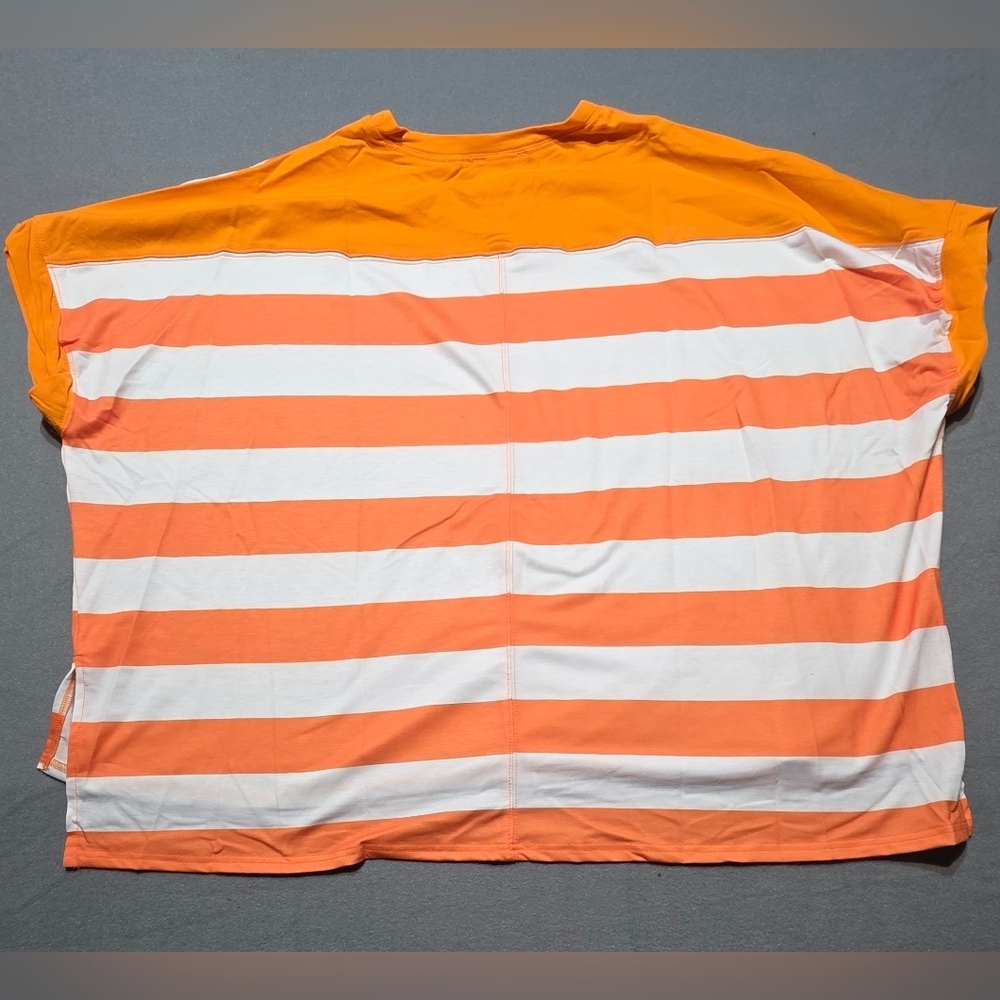 Fantastic Fawn NWOT New In Poly Orange White Patch Striped Football Shirt PTP33 - Picture 3 of 6
